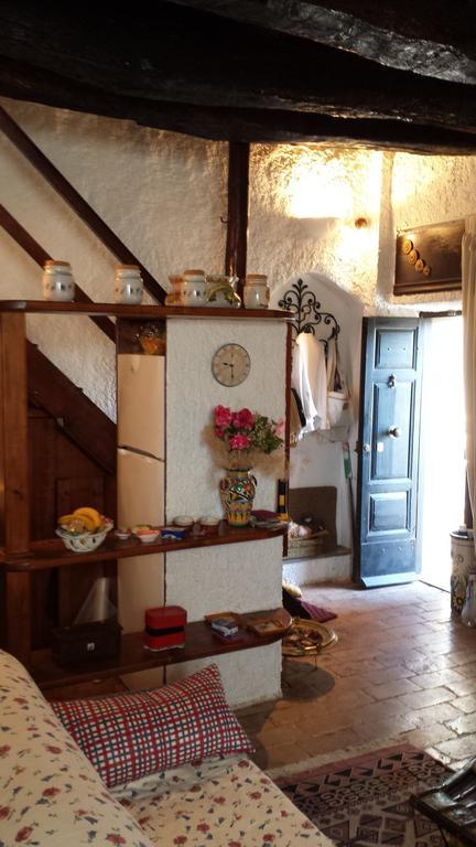 Apartamento Casa Graziella Al Borgo Mazzano Romano Habitación foto